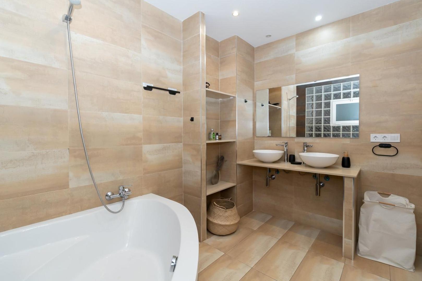 Guestready - El Cabanyal Hidden Oasis Lejlighed Valencia Eksteriør billede